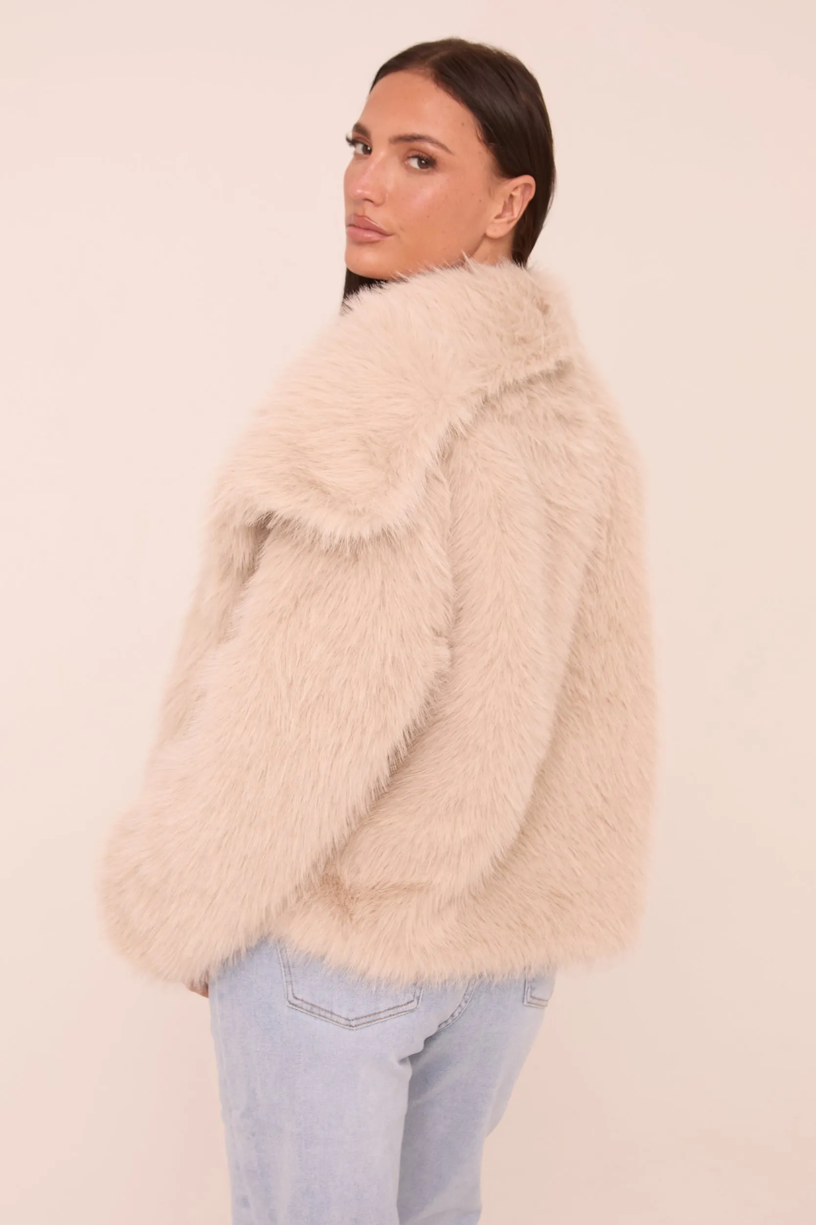 Beige Faux Fur Long Sleeves Cropped Coat - Halo