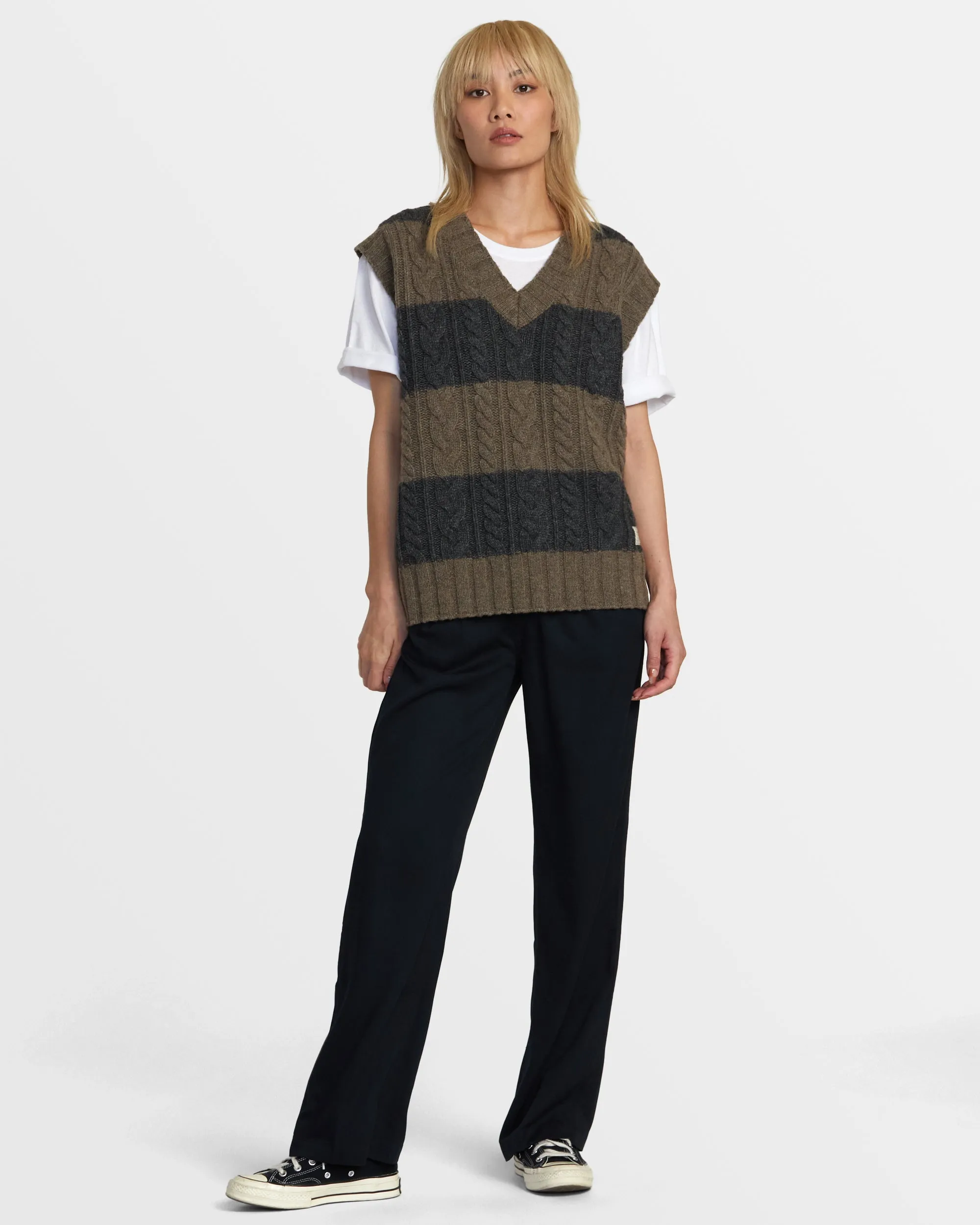 Chefs Kiss Sweater Vest - Black