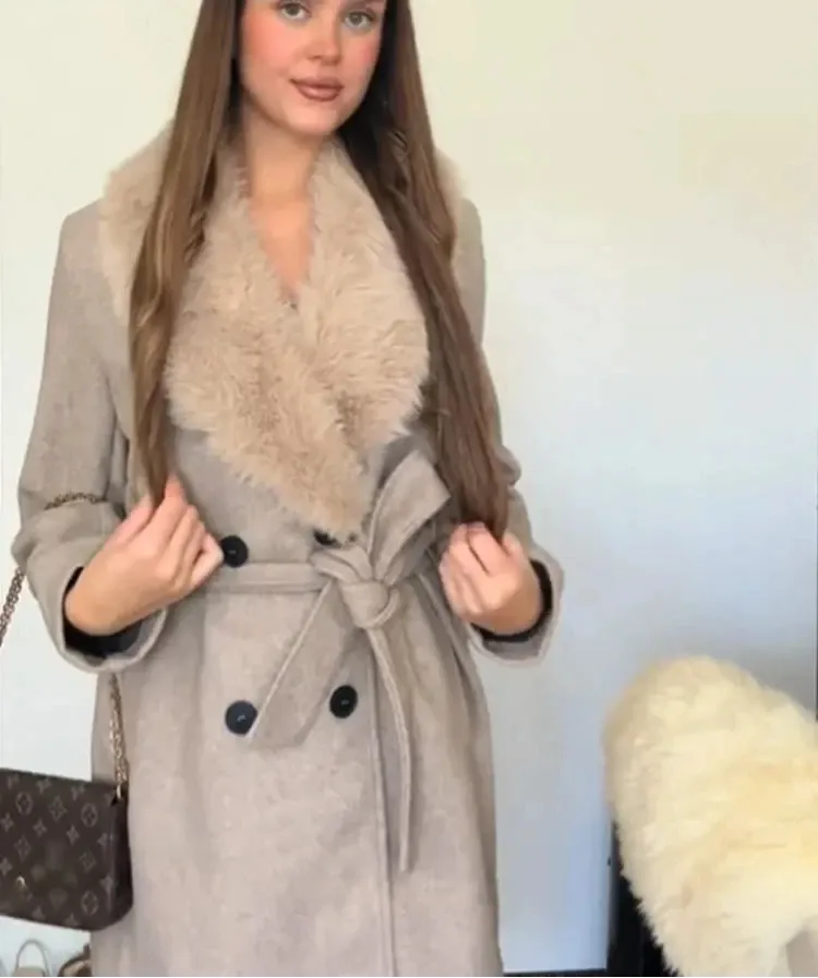 Classy high quality Faux Fur Lapel Collar Long Sleeves Belted peacoat trench coat