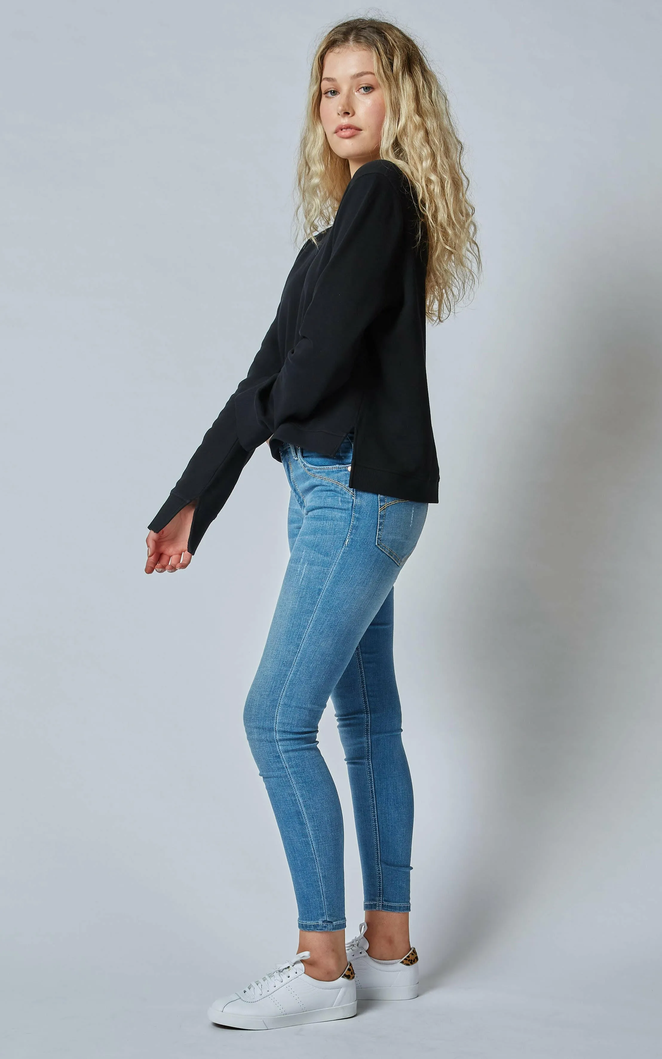 Lauren Mid Rise Lighties Jeans