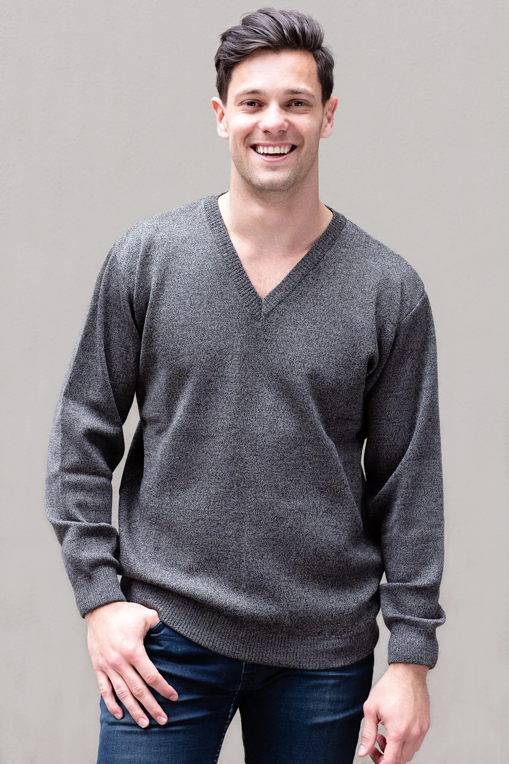 Mid Weight V Neck Pullover