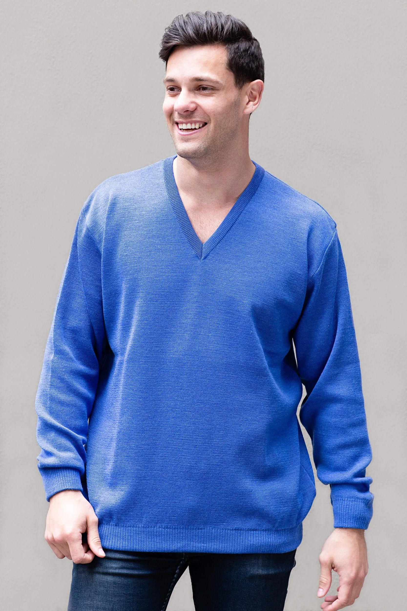 Mid Weight V Neck Pullover