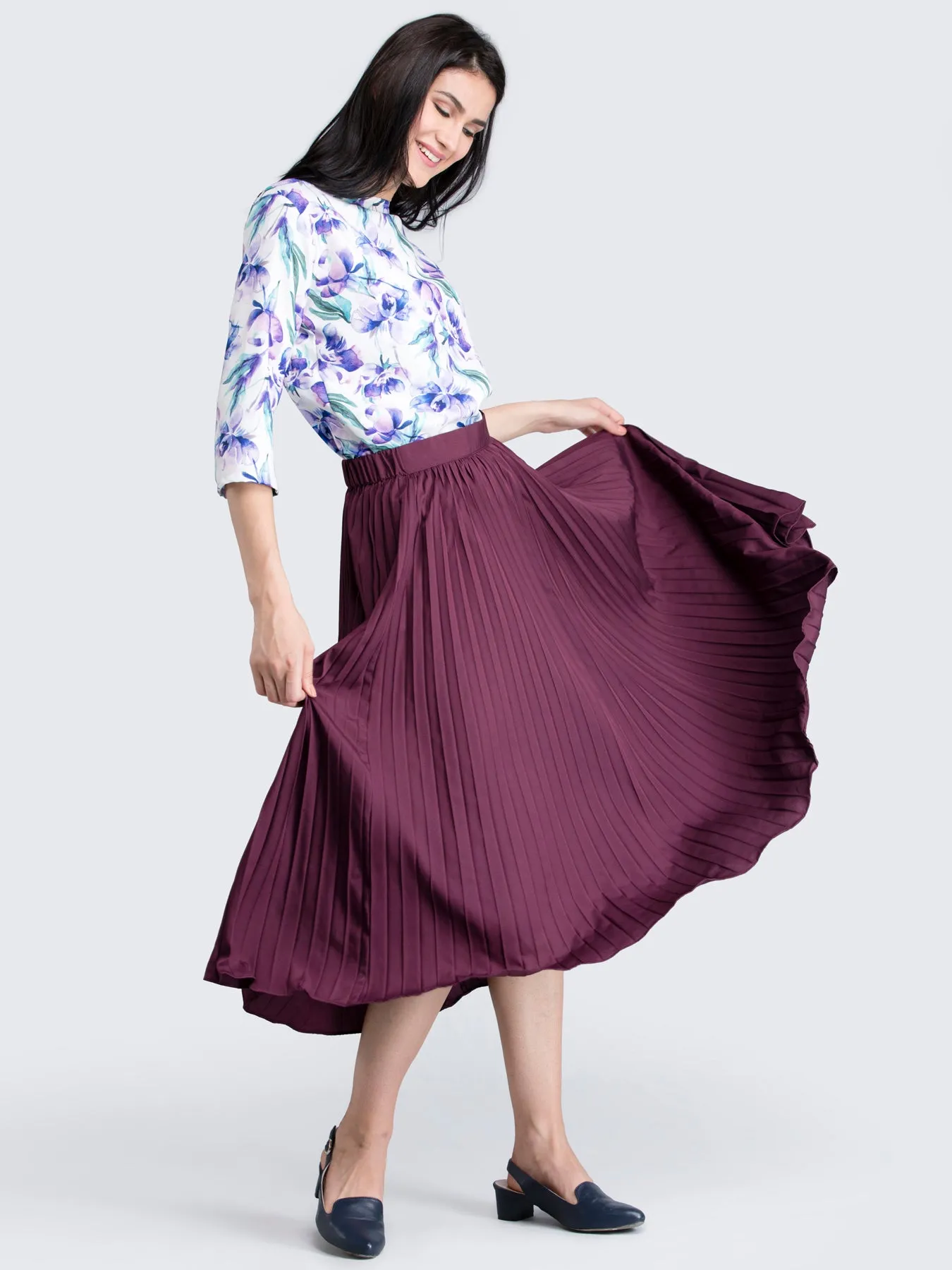 Pleated Flared Midi Skirt - Wine